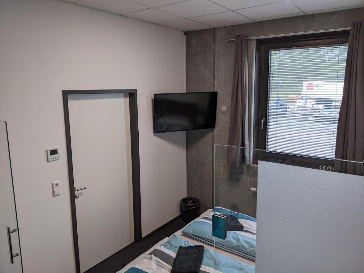 Business-Motel & 24H Selfcheckin Heimsheim Bagian luar foto