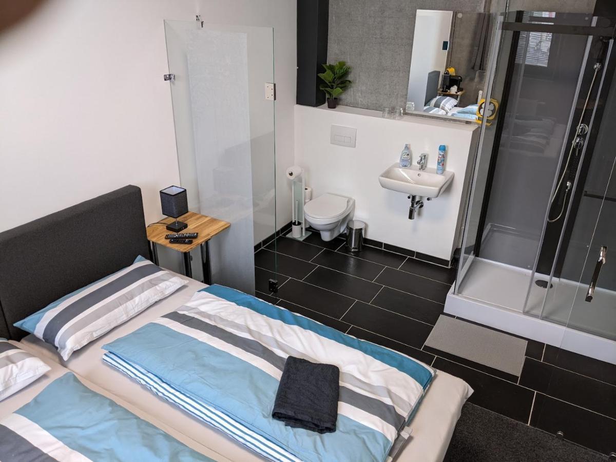 Business-Motel & 24H Selfcheckin Heimsheim Bagian luar foto