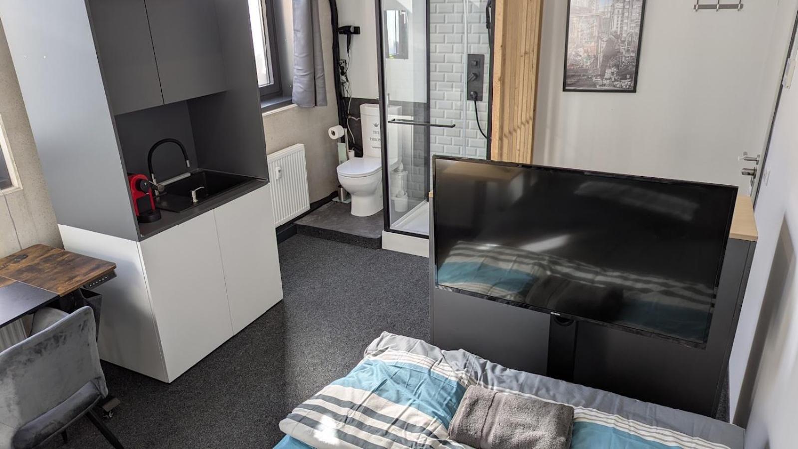 Business-Motel & 24H Selfcheckin Heimsheim Bagian luar foto